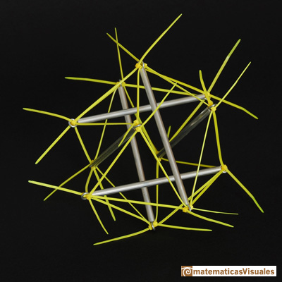 Icosaedro: tensegrity con tubo de aluminio y bridas de plástico | matematicasVisuales