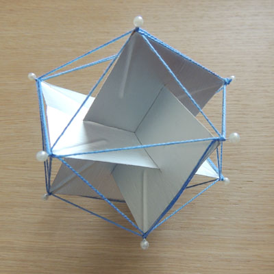 Construccin de un icosaedro con tres rectngulos ureos |matematicasVisuales