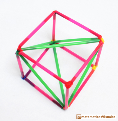 En casa: Construccin de un tetraedro inscrito en un cubo. |matematicasVisuales