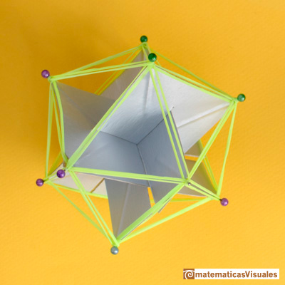 Construcción de un icosaedro con tres rectángulos áureos |matematicasVisuales