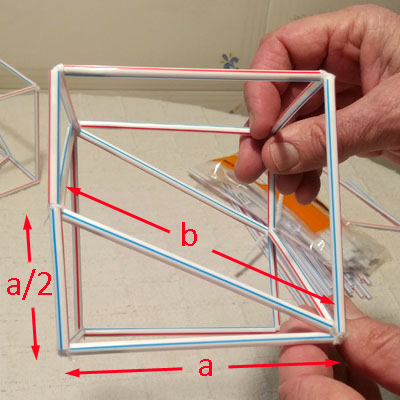 Estamos en casa: Construccin de una seccin rmbica del cubo. |matematicasVisuales