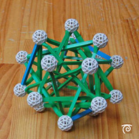 Zome - 5 tetraedros en un dodecaedro