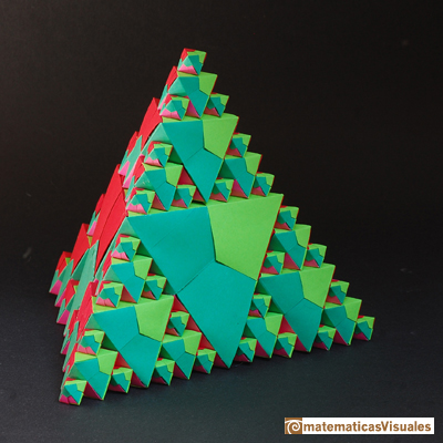 Construcción de poliedros con origami modular | modular origami: octahedra inside a tetrahedron | matematicasVisuales