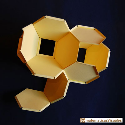 Construcción de poliedros con cartulina y gomas elásticas: octaedro truncado | matematicasVisuales