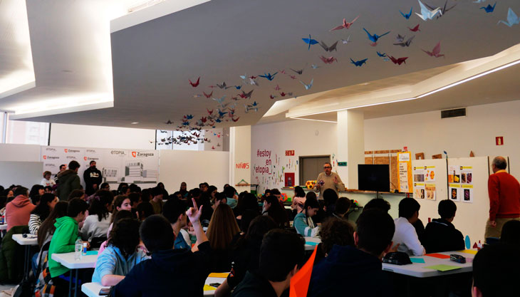 Taller Talento Matemtico Zaragoza: necesitamos regla, tijera y pegamento | Cuboctahedron and Rhombic Dodecahedron | matematicasVisuales