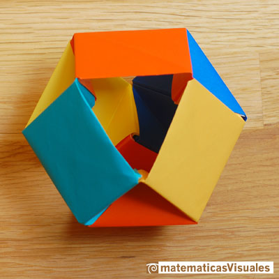Volumen del cuboctaedro: Cuboctaedro origami siguiendo instrucciones de Tomoko Fusè 'Unit Origami', un hexágono| matematicasvisuales