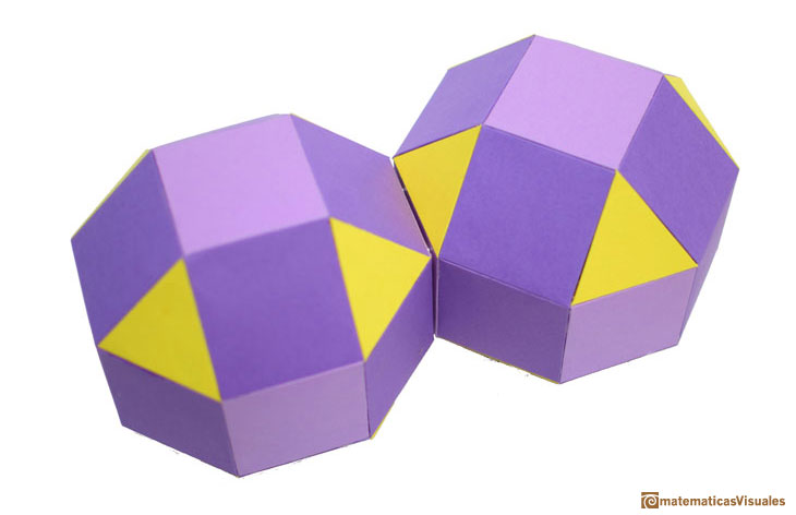 Pseudo rombicuboctaedro o girobicupula cuadrada elongada, modelo hecho con cartulina | matematicasVisuales