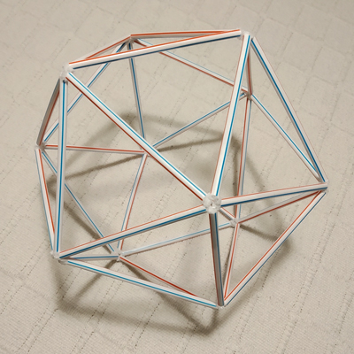 Estamos en casa: Construccin de los poliedros platnicos con pajitas de refresco |matematicasVisuales