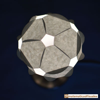 Construccin de poliedros. Tcnicas sencillas: Discos de cartulina |matematicasVisuales
