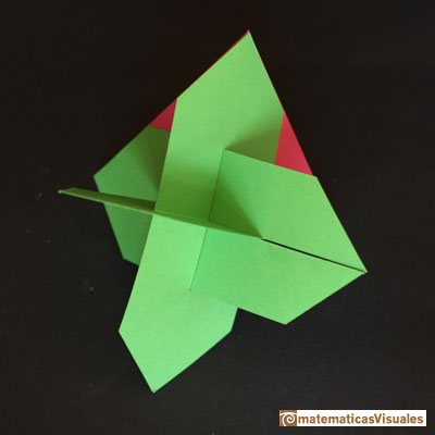 Icosaedro en octaedro: construccin con cartulina | matematicasVisuales