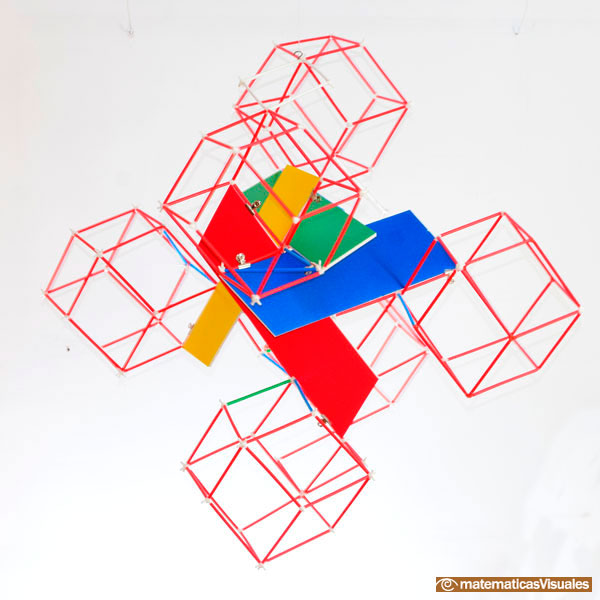 Tetraxis, a puzzle by Jane and John  Kostick | matematicasVisuales