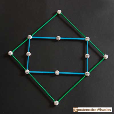 Icosaedro en octaedro: rectngulo ureo inscrito en un cuadrado, figura hecha con Zome | matematicasVisuales