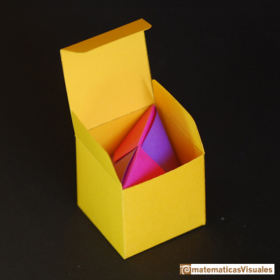 Construccin de poliedros: cajita cbica y tetraedro hecho con origami modular | matematicasVisuales